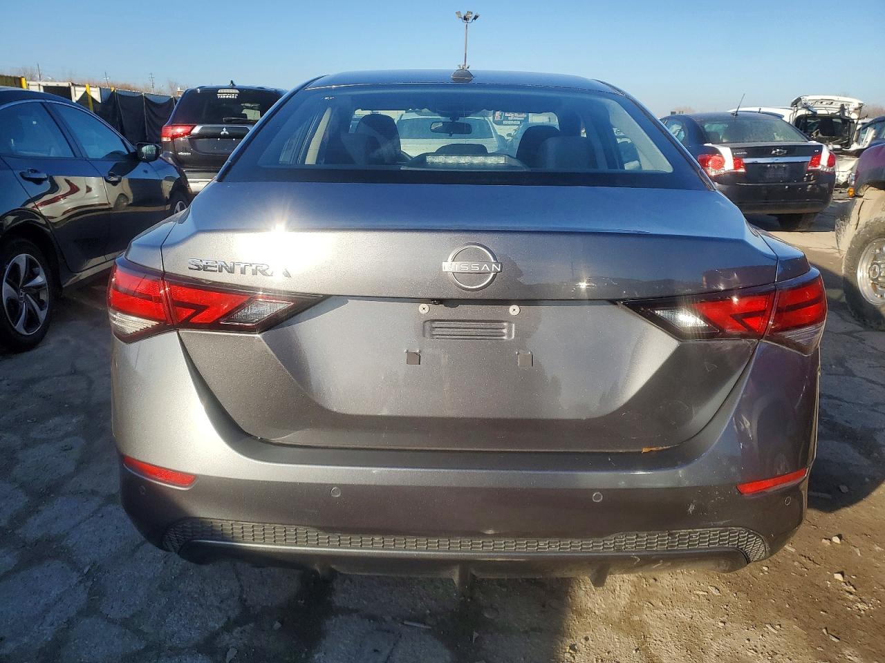 2025 NISSAN SENTRA SV photo 6