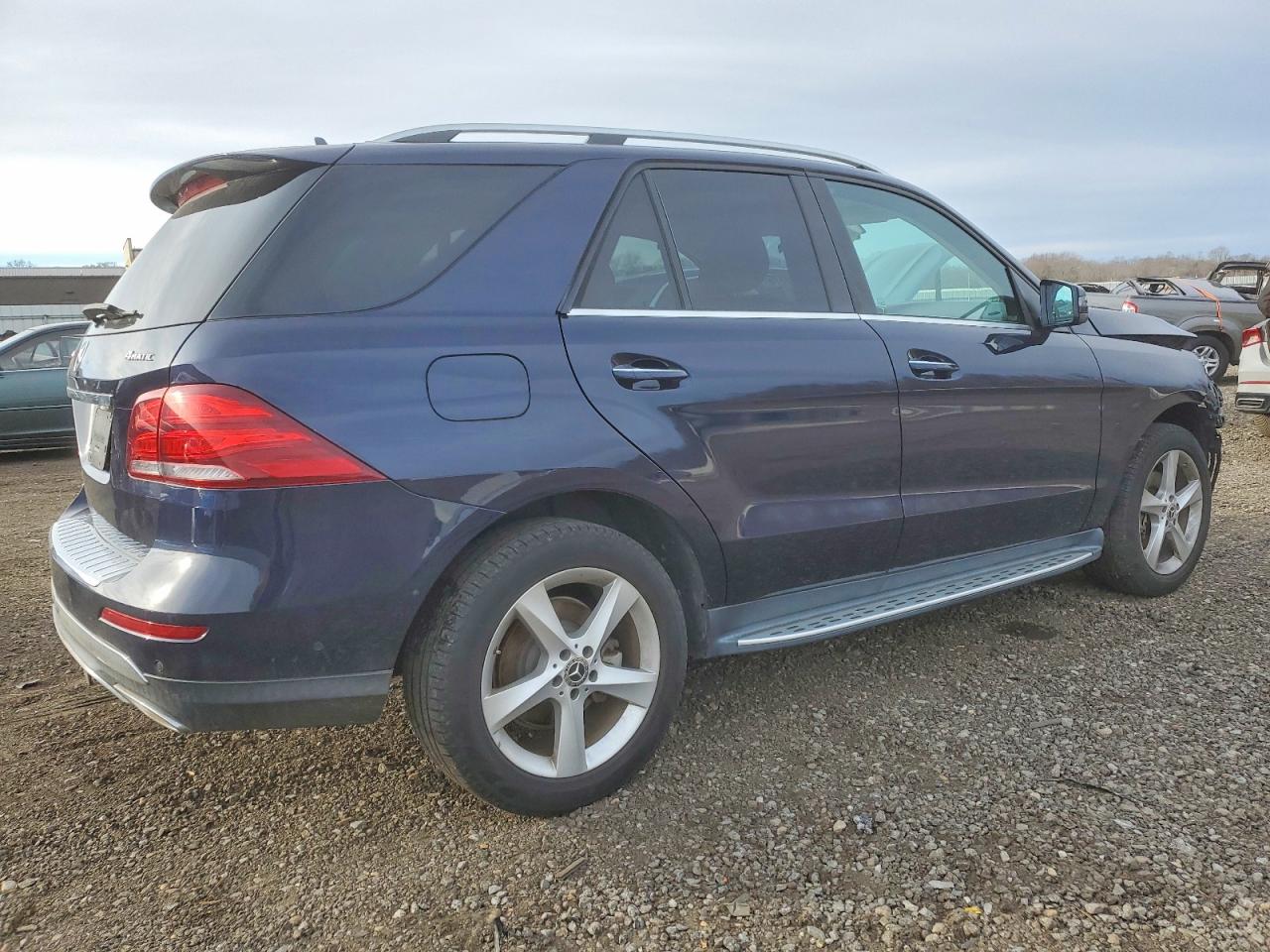 2017 MERCEDES-BENZ GLE 350 4MATIC photo 3