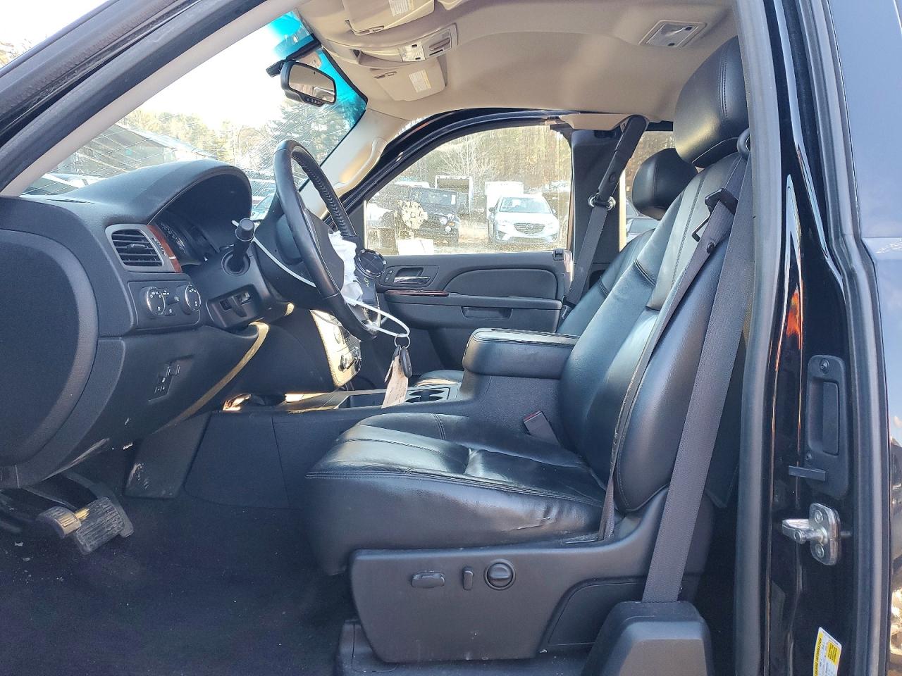 2012 GMC SIERRA K2500 SLT photo 7