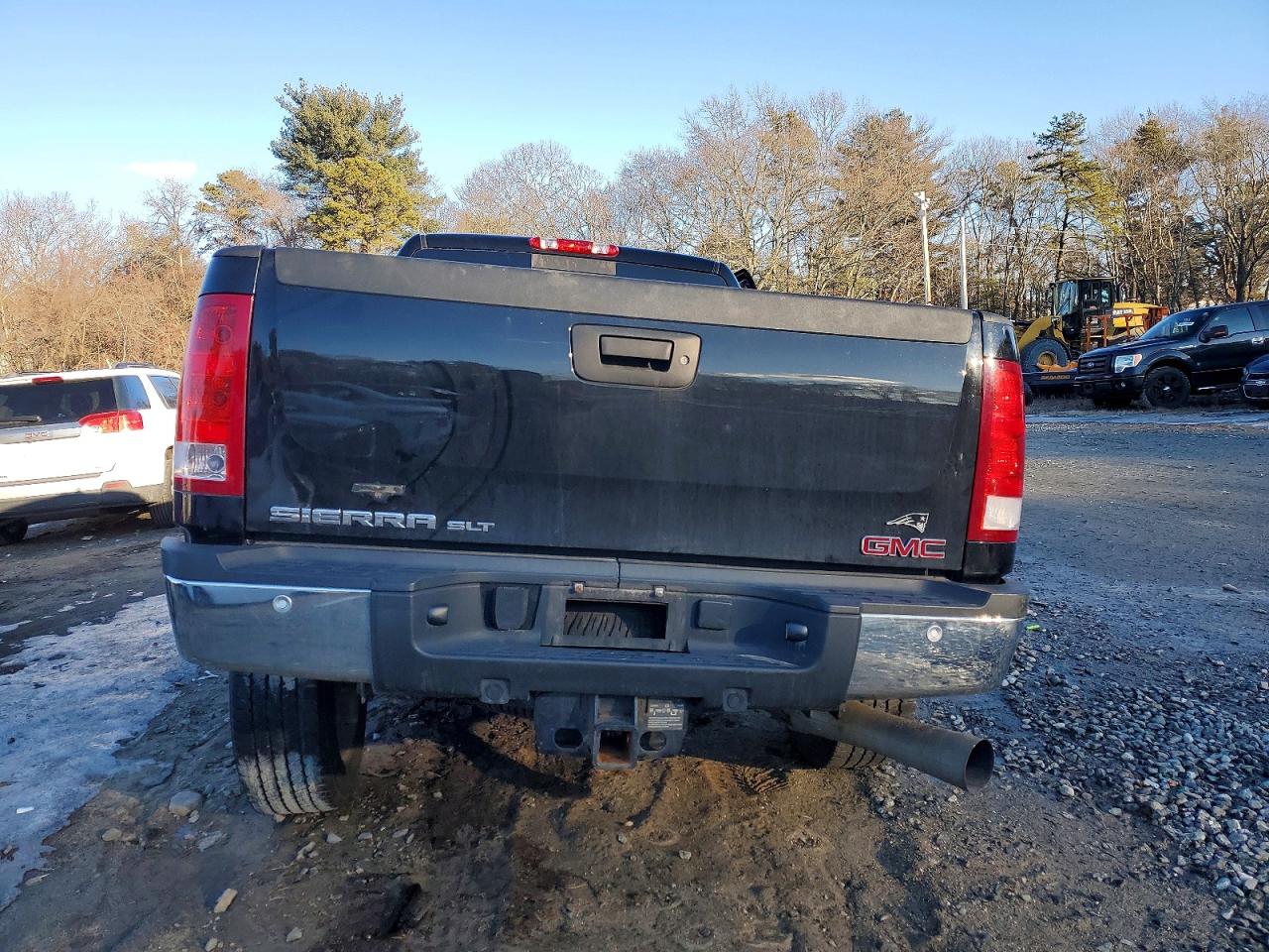 2012 GMC SIERRA K2500 SLT photo 6