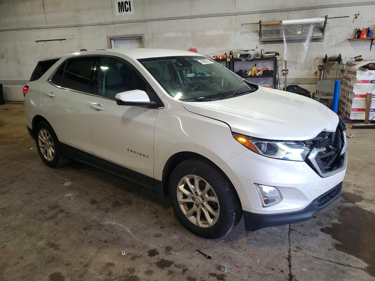 2018 CHEVROLET EQUINOX LT photo 4