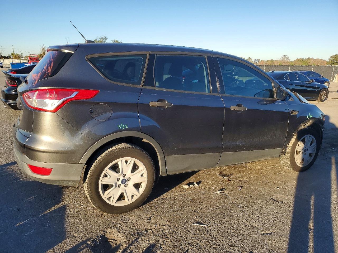 2016 FORD ESCAPE S photo 3