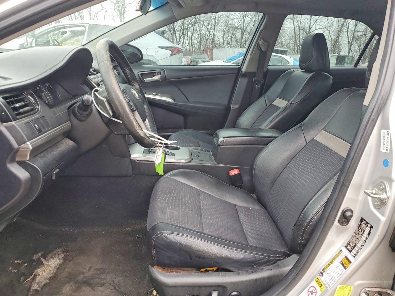 2014 TOYOTA CAMRY L photo 7