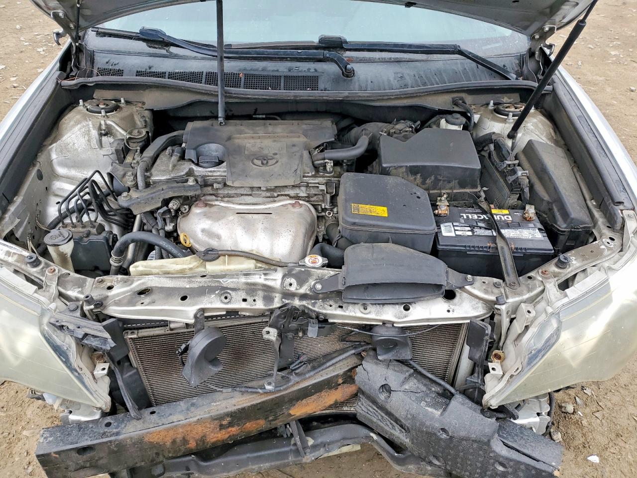 2014 TOYOTA CAMRY L photo 11
