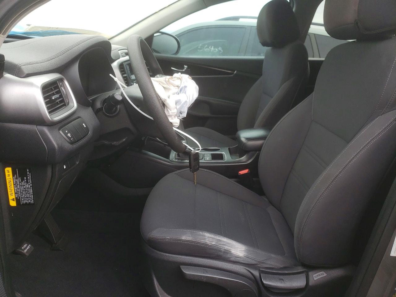 2016 KIA SORENTO LX photo 7