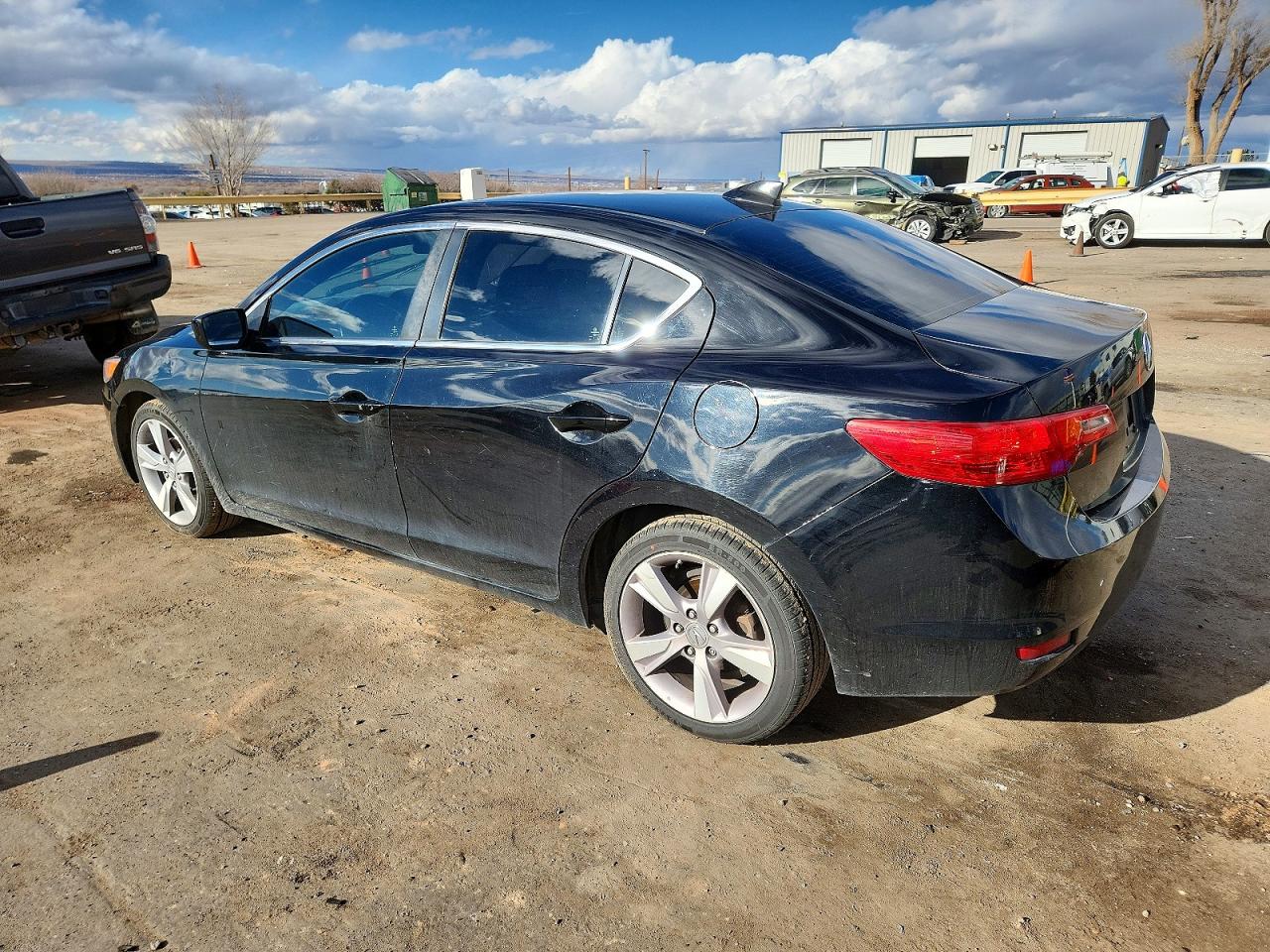 2015 ACURA ILX 20 photo 2