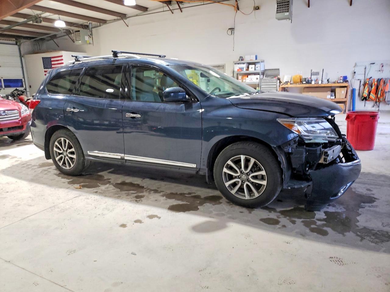 2013 NISSAN PATHFINDER S photo 4