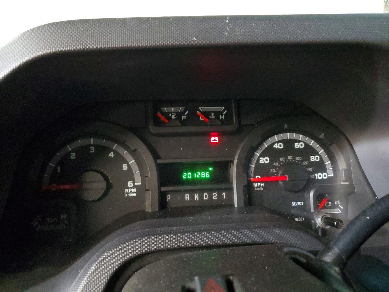 2011 FORD ECONOLINE E150 VAN photo 9