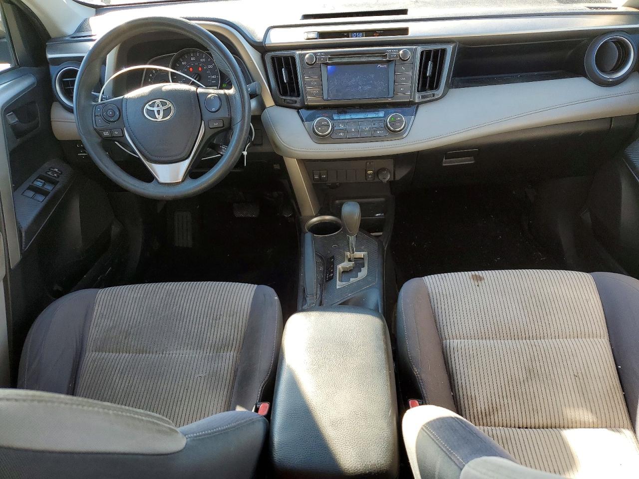 2013 TOYOTA RAV4 XLE photo 8