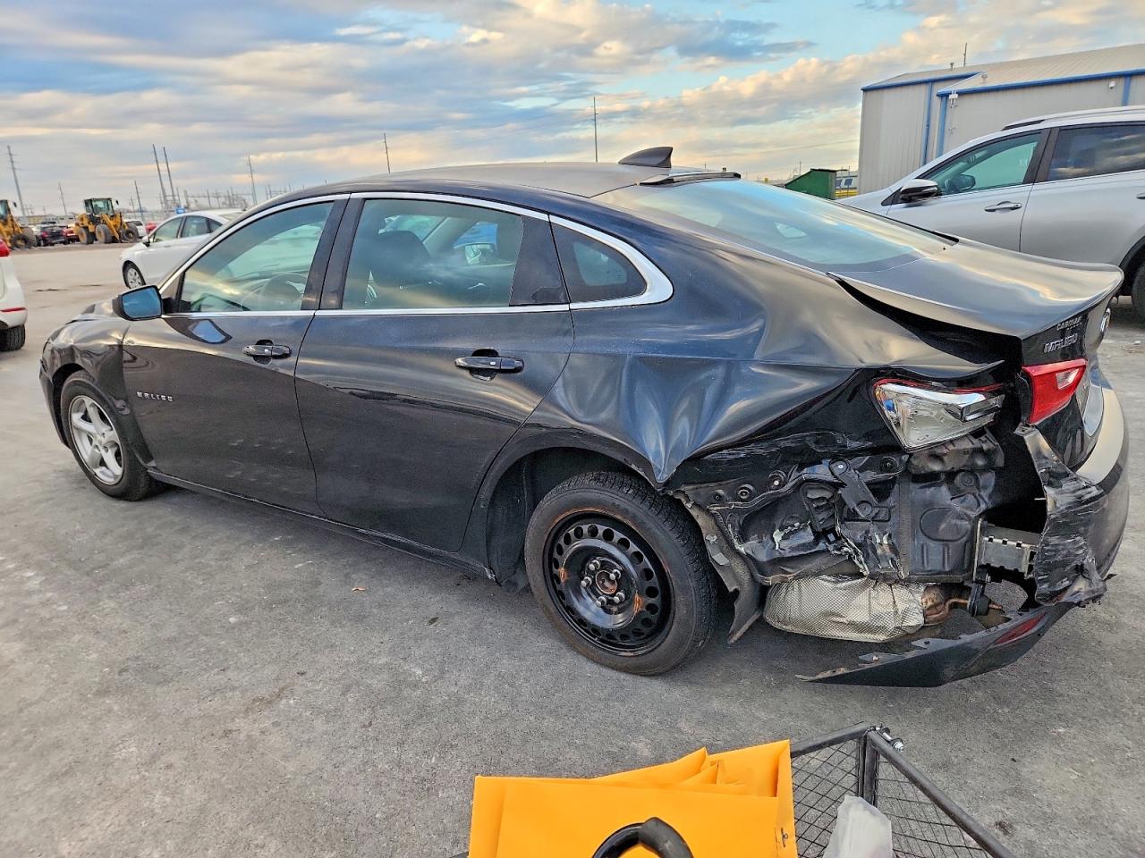 2016 CHEVROLET MALIBU LS photo 2