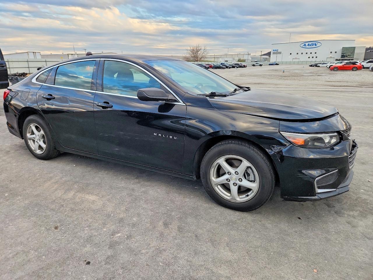 2016 CHEVROLET MALIBU LS photo 4