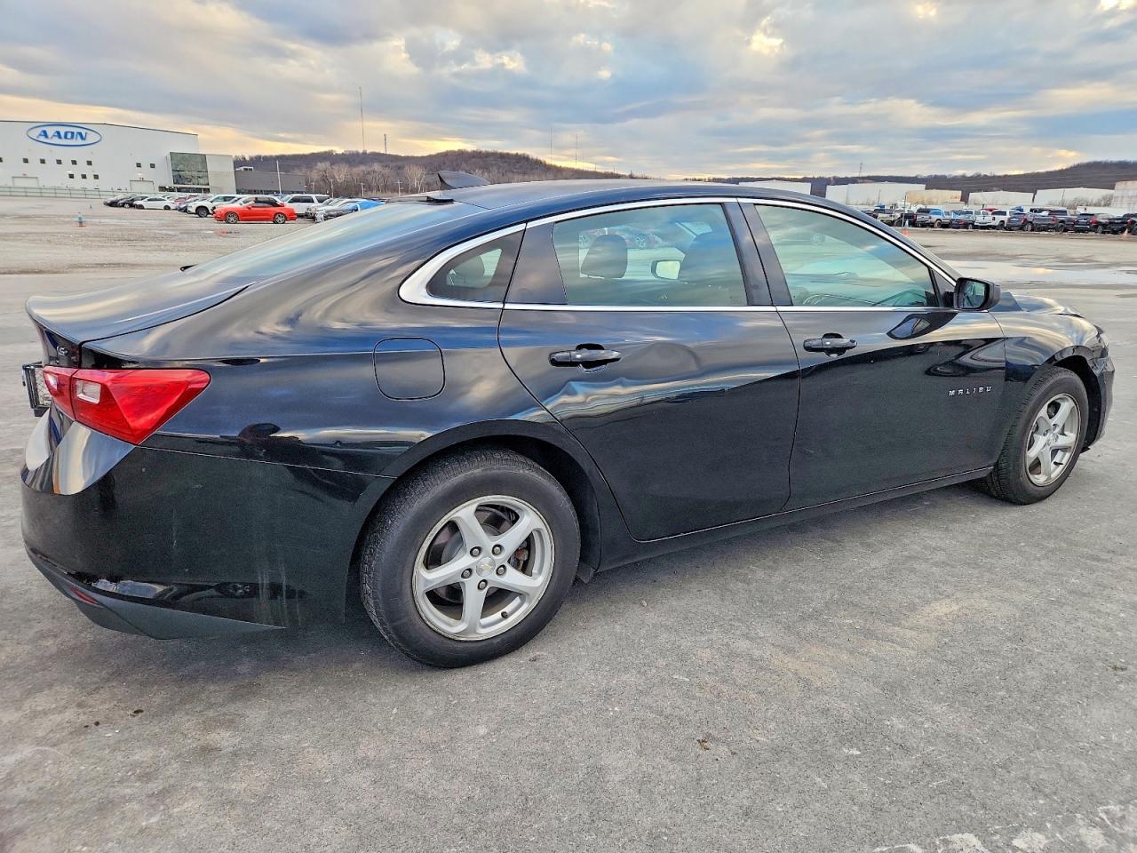 2016 CHEVROLET MALIBU LS photo 3