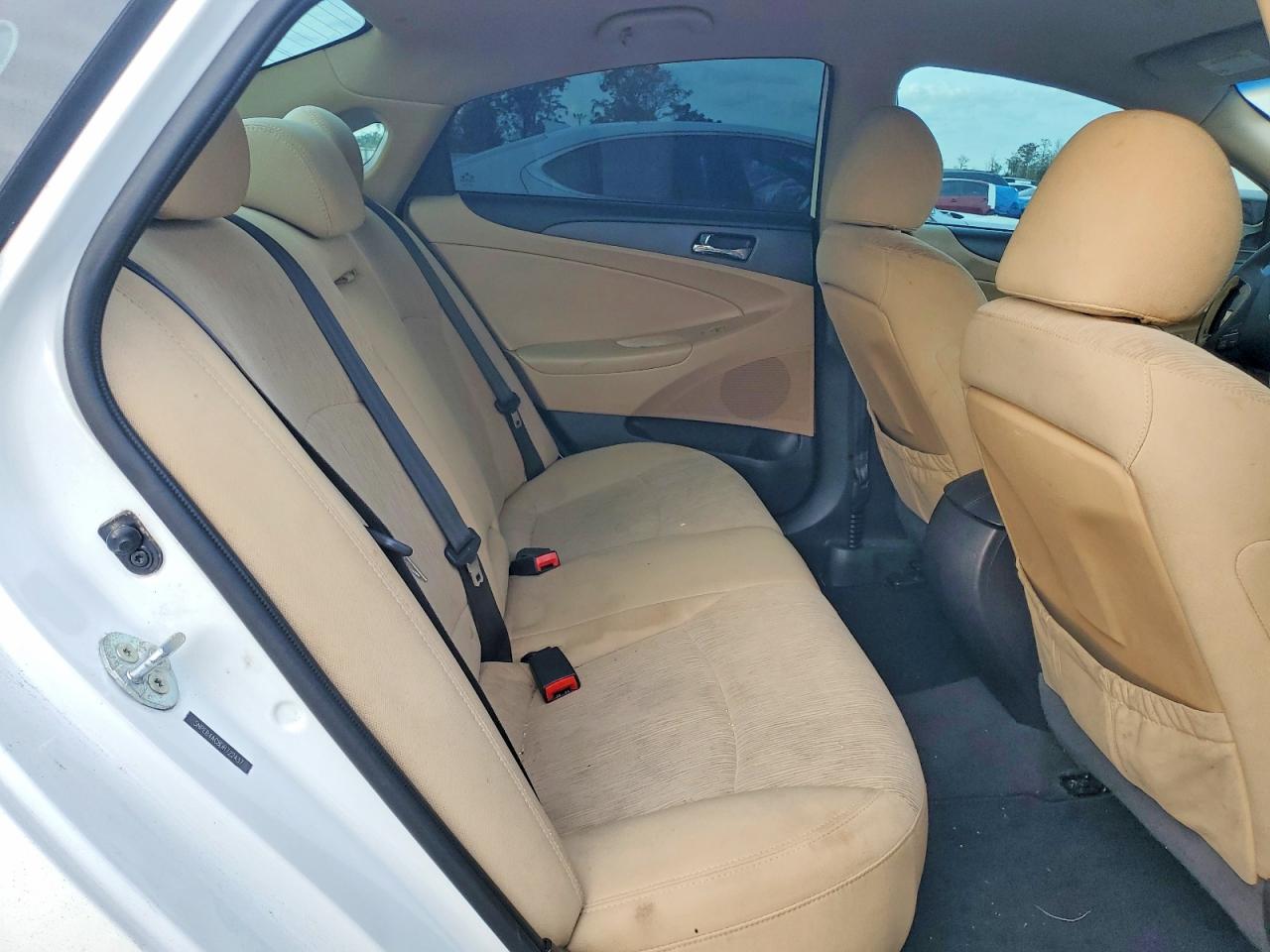 2013 HYUNDAI SONATA GLS photo 10