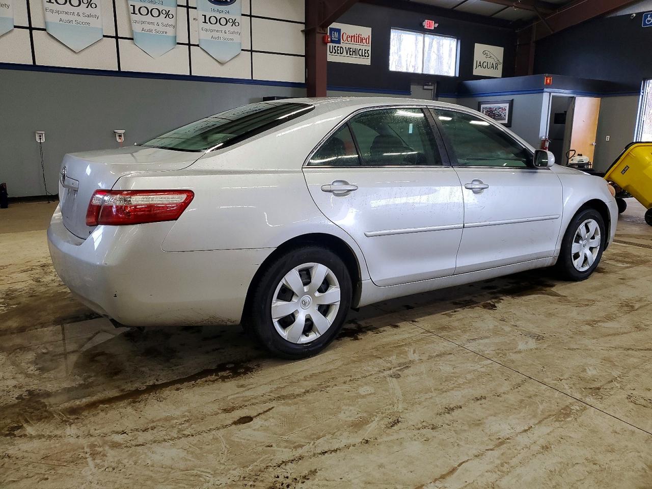 2009 TOYOTA CAMRY BASE photo 3