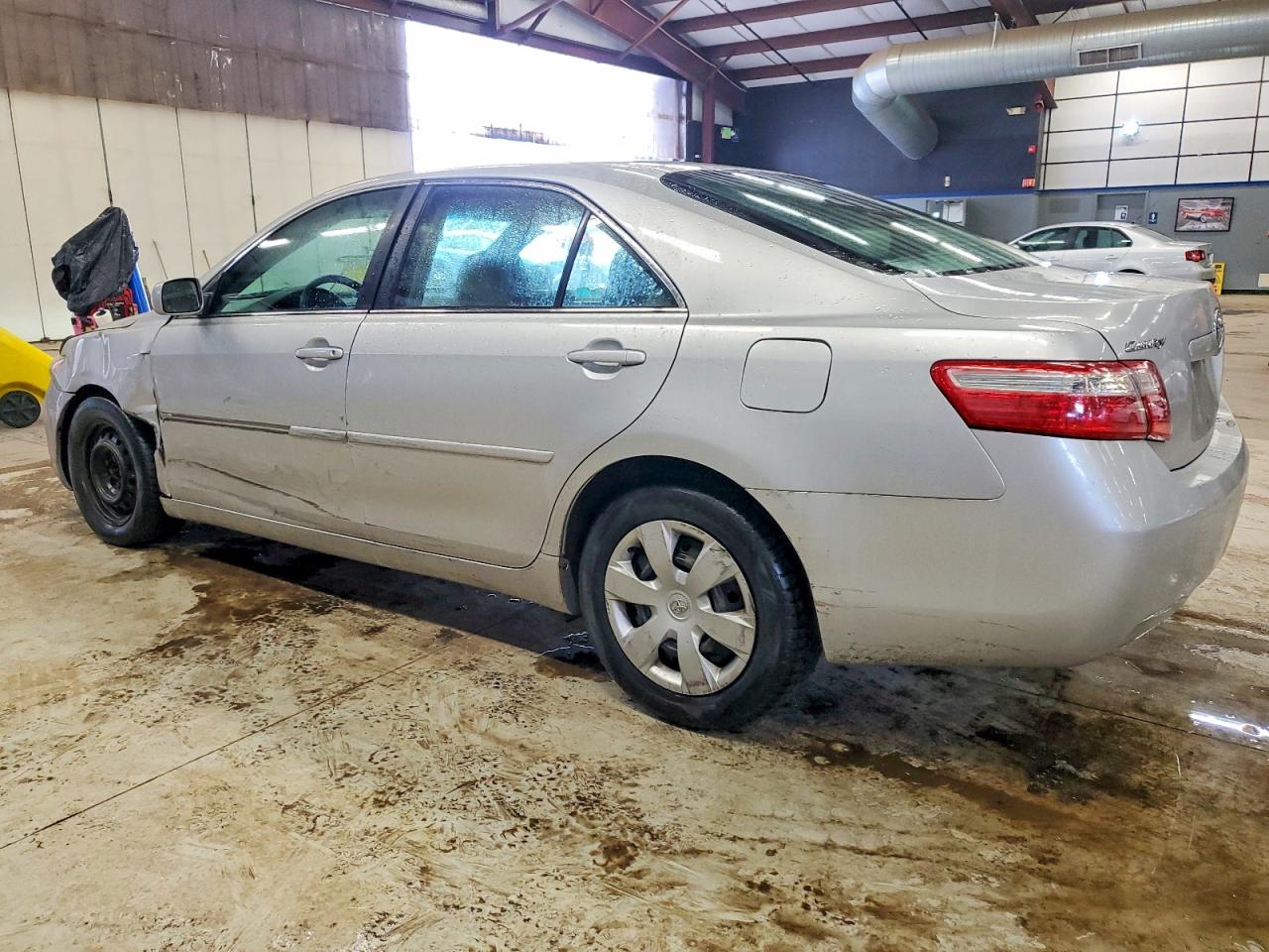 2009 TOYOTA CAMRY BASE photo 2