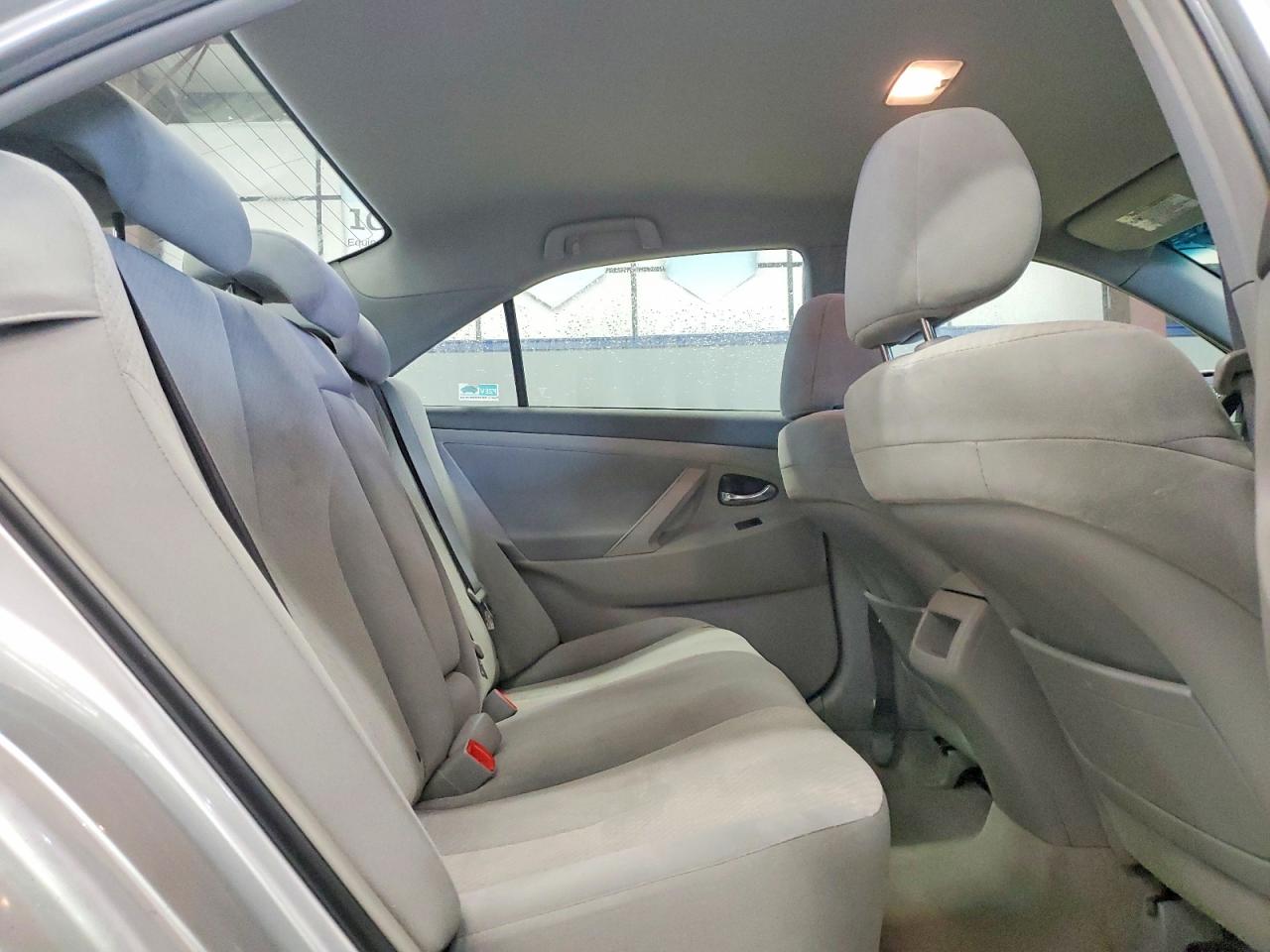 2009 TOYOTA CAMRY BASE photo 10