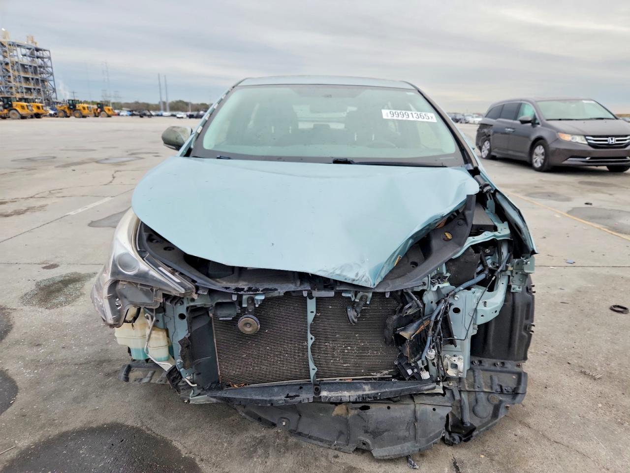 2016 TOYOTA PRIUS photo 5