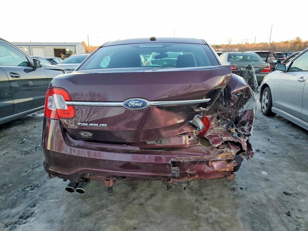 2011 FORD TAURUS SEL photo 6