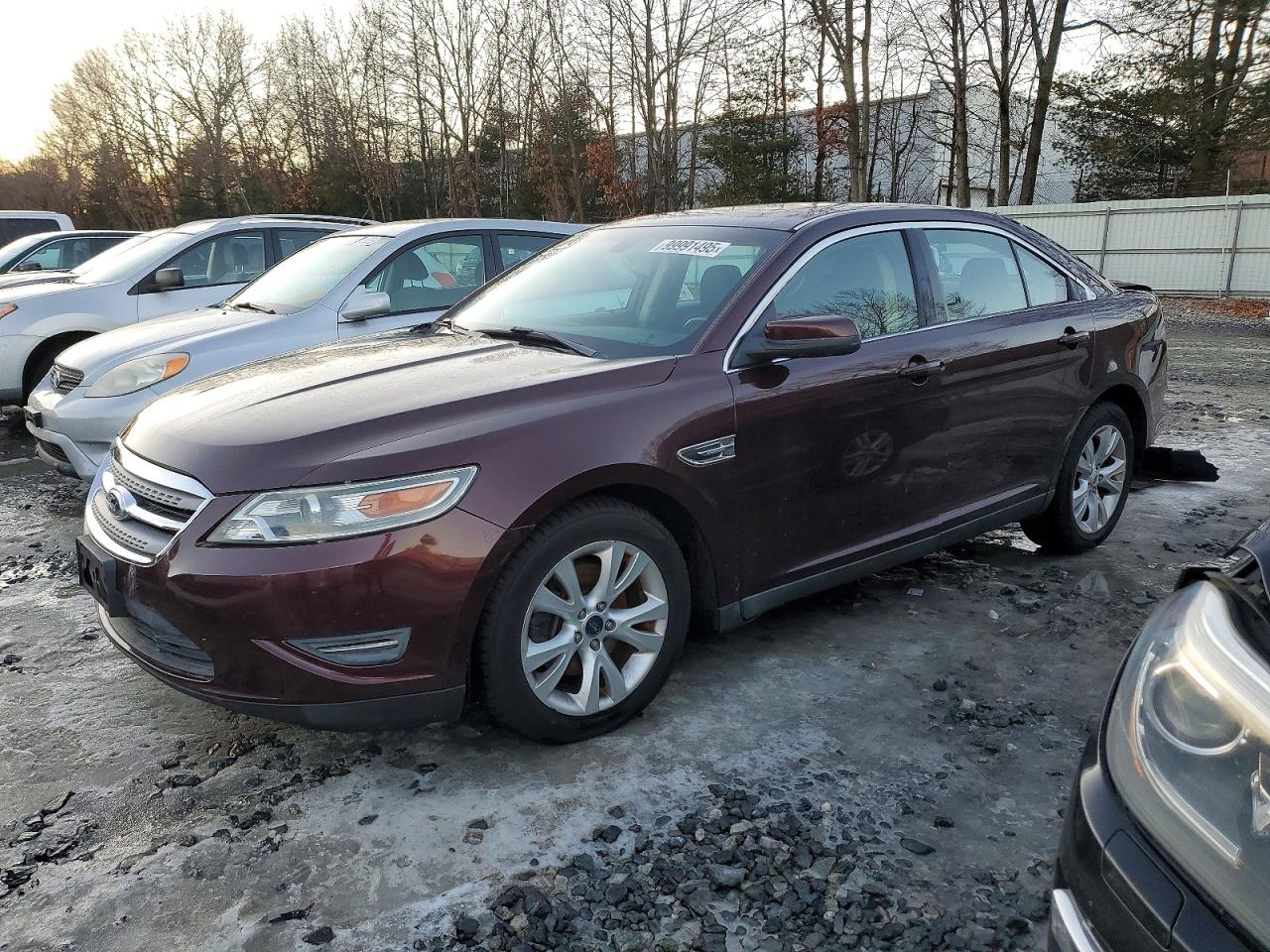 2011 FORD TAURUS