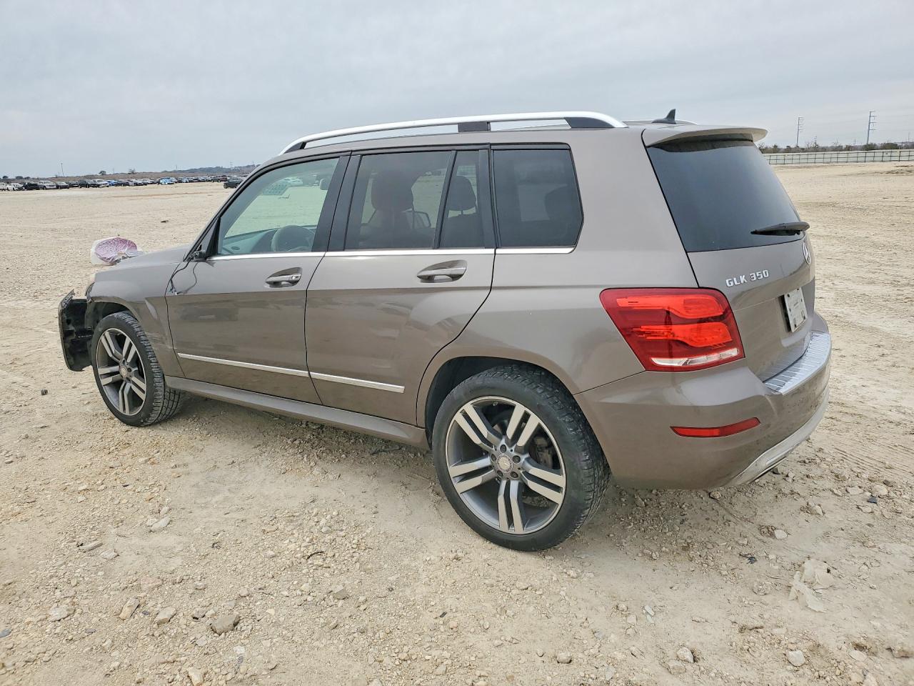 2015 MERCEDES-BENZ GLK 350 photo 2