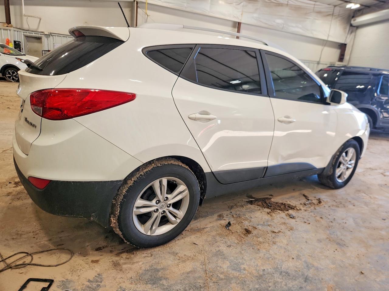2012 HYUNDAI TUCSON GLS photo 3