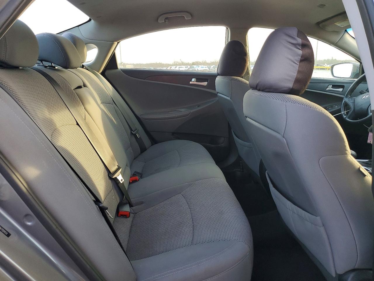 2013 HYUNDAI SONATA GLS photo 10