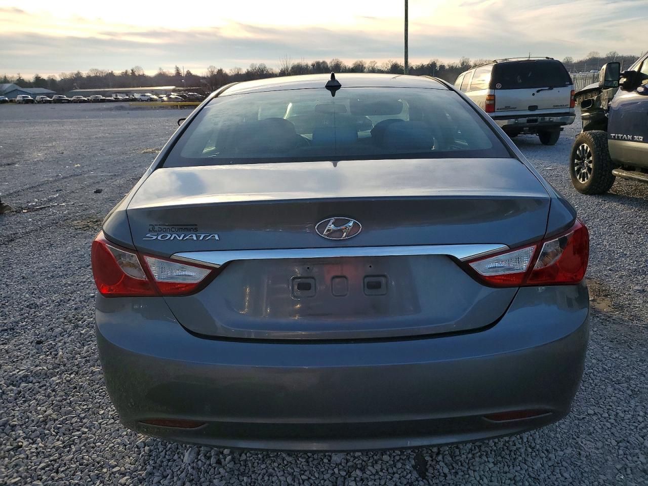 2013 HYUNDAI SONATA GLS photo 6