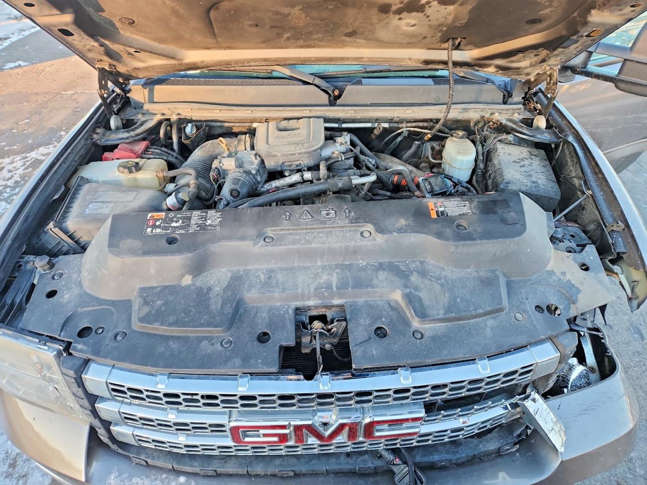 2012 GMC SIERRA K3500 SLT photo 11