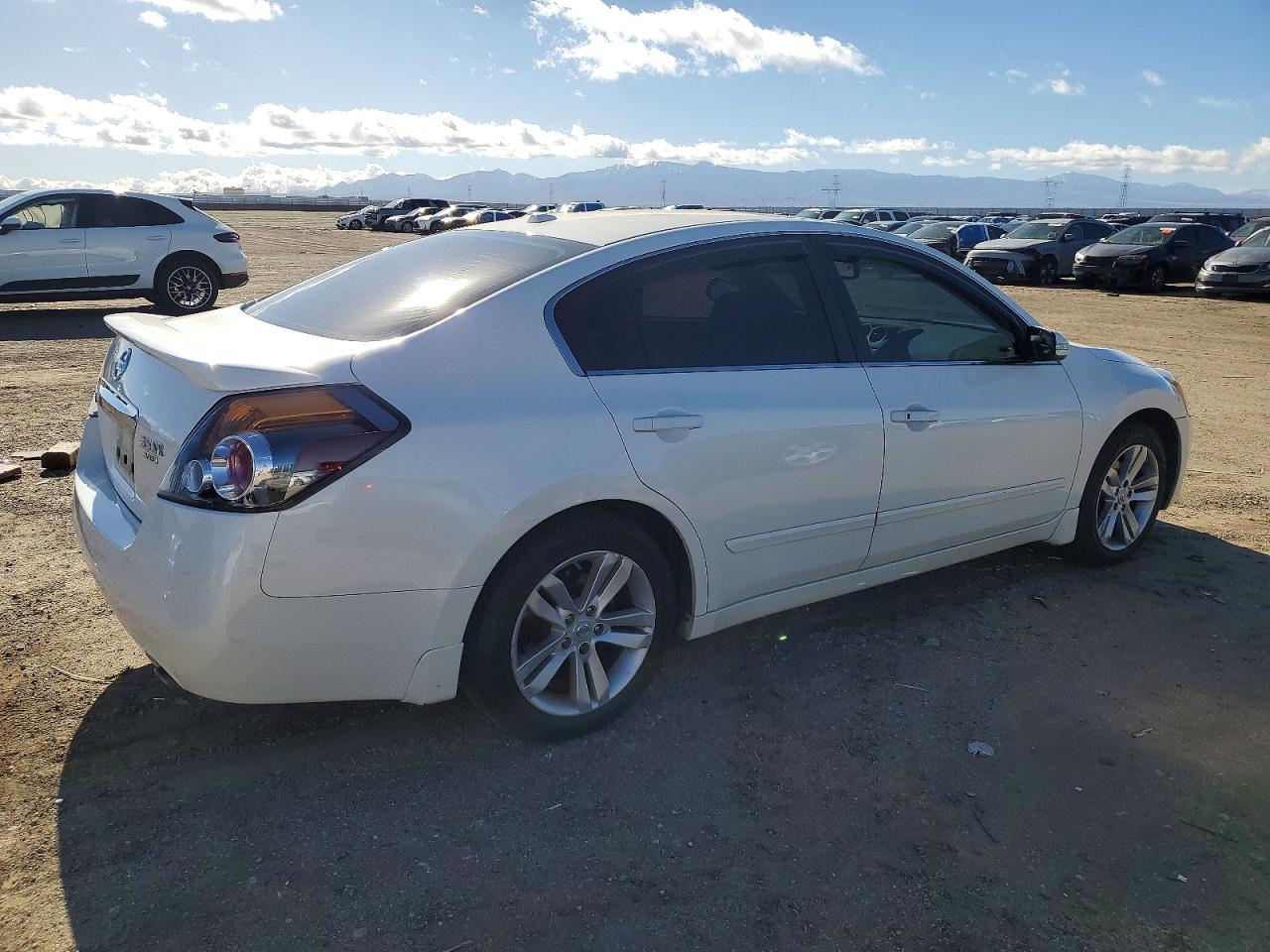 2012 NISSAN ALTIMA SR photo 3