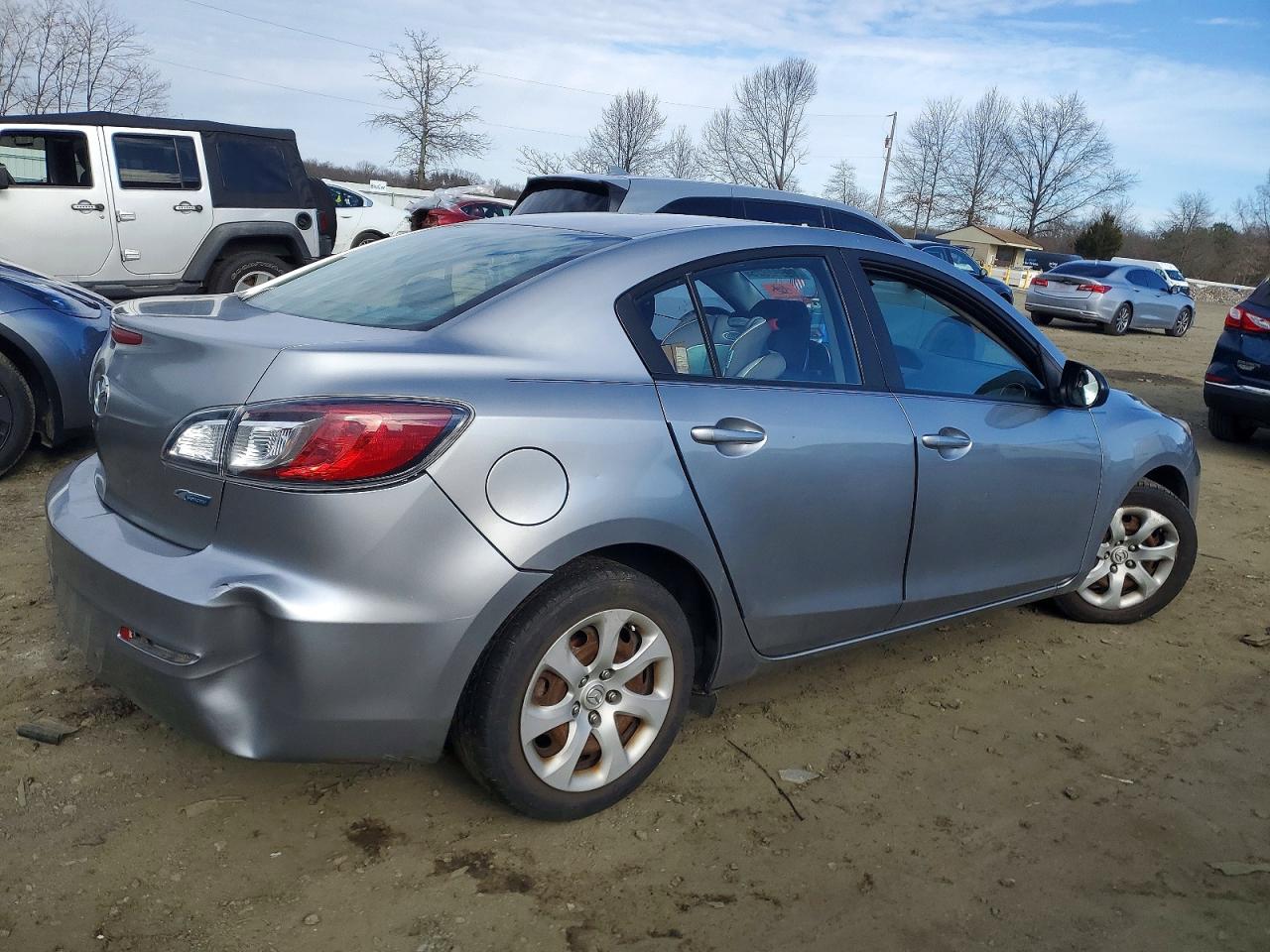 2013 MAZDA 3 I photo 3