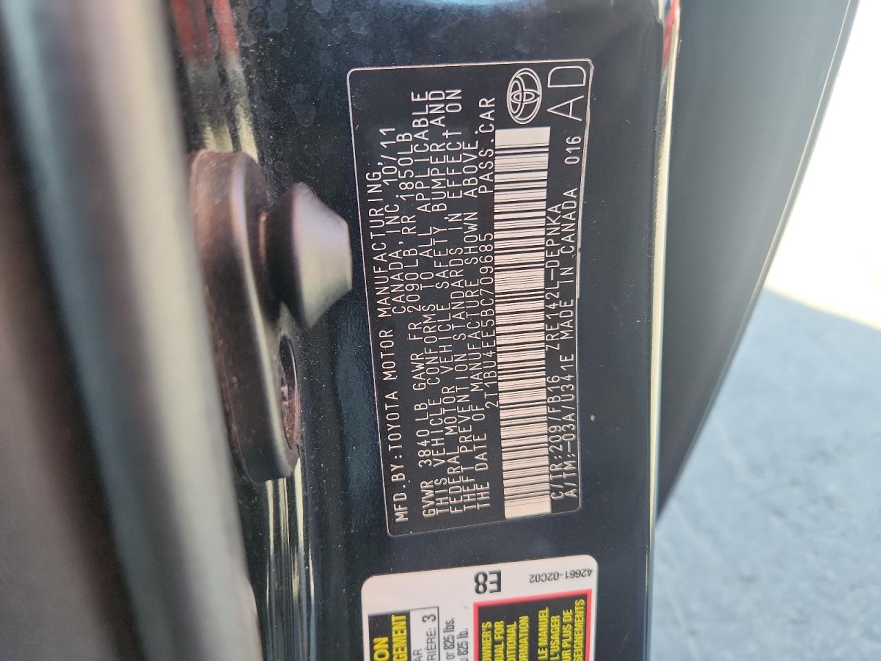 2011 TOYOTA COROLLA BASE photo 12