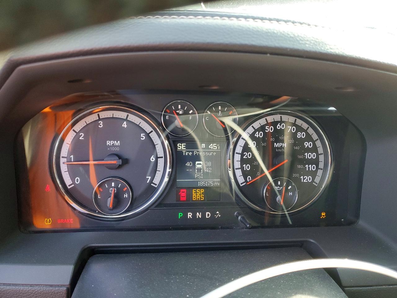 2010 DODGE RAM 1500 photo 9