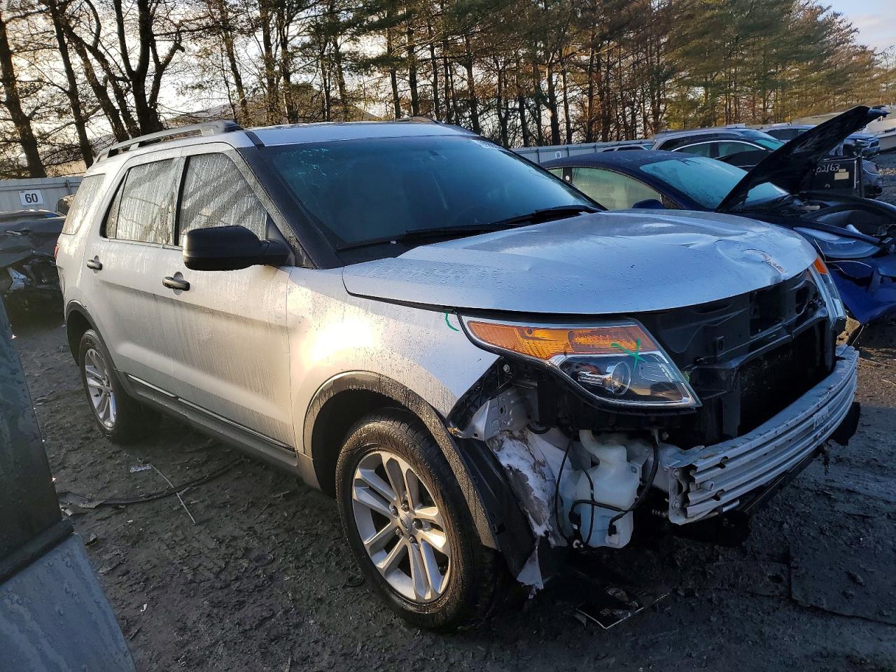 2015 FORD EXPLORER photo 4