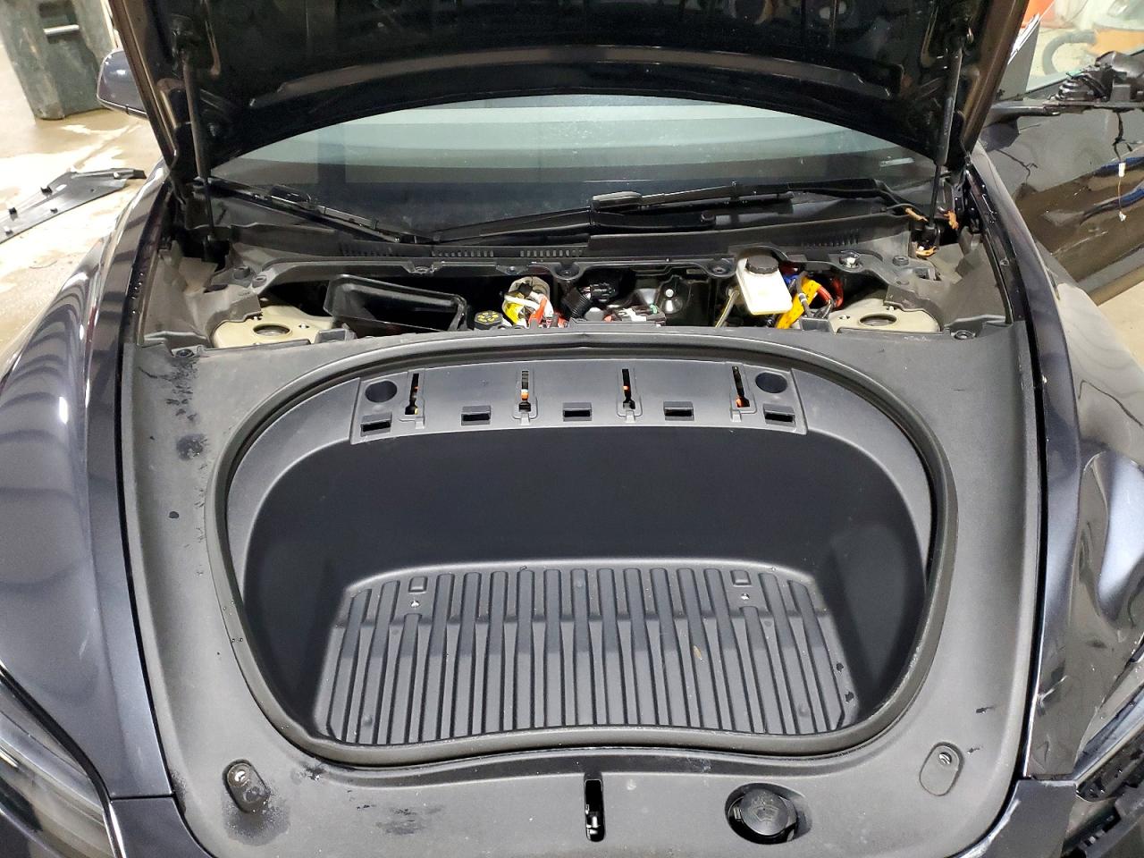 2024 TESLA MODEL 3 photo 11