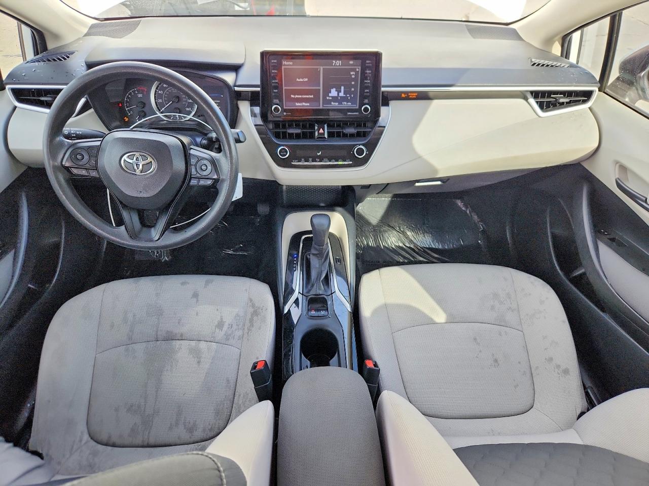 2022 TOYOTA COROLLA LE photo 8