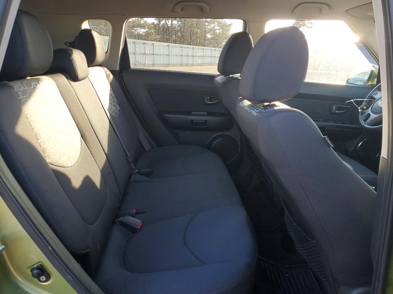 2011 KIA SOUL + photo 11