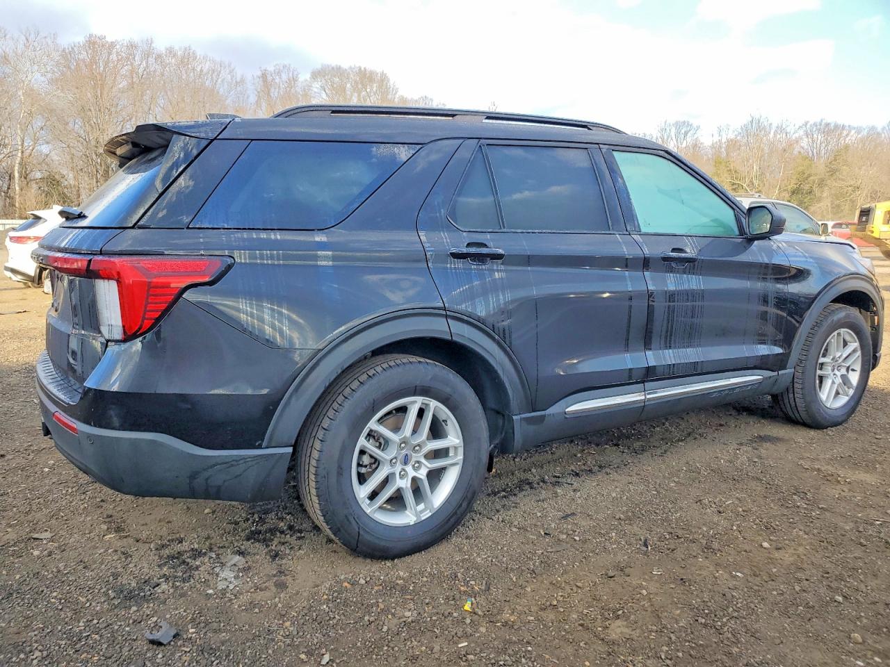 2025 FORD EXPLORER ACTIVE photo 3