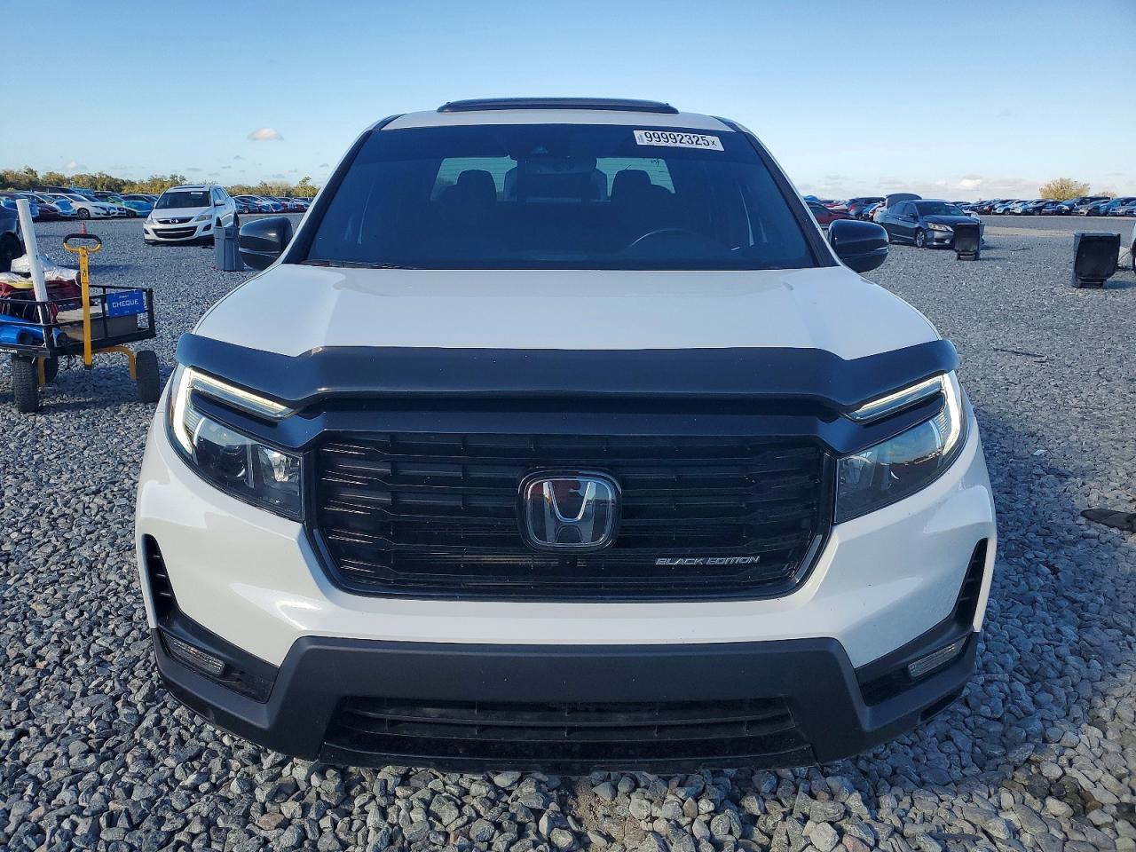 2022 HONDA RIDGELINE BLACK EDITION photo 5