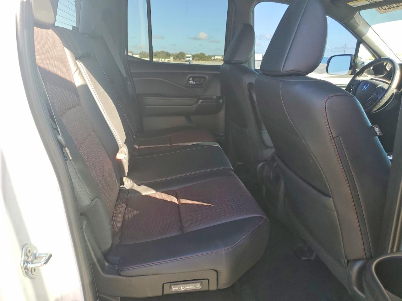 2022 HONDA RIDGELINE BLACK EDITION photo 10