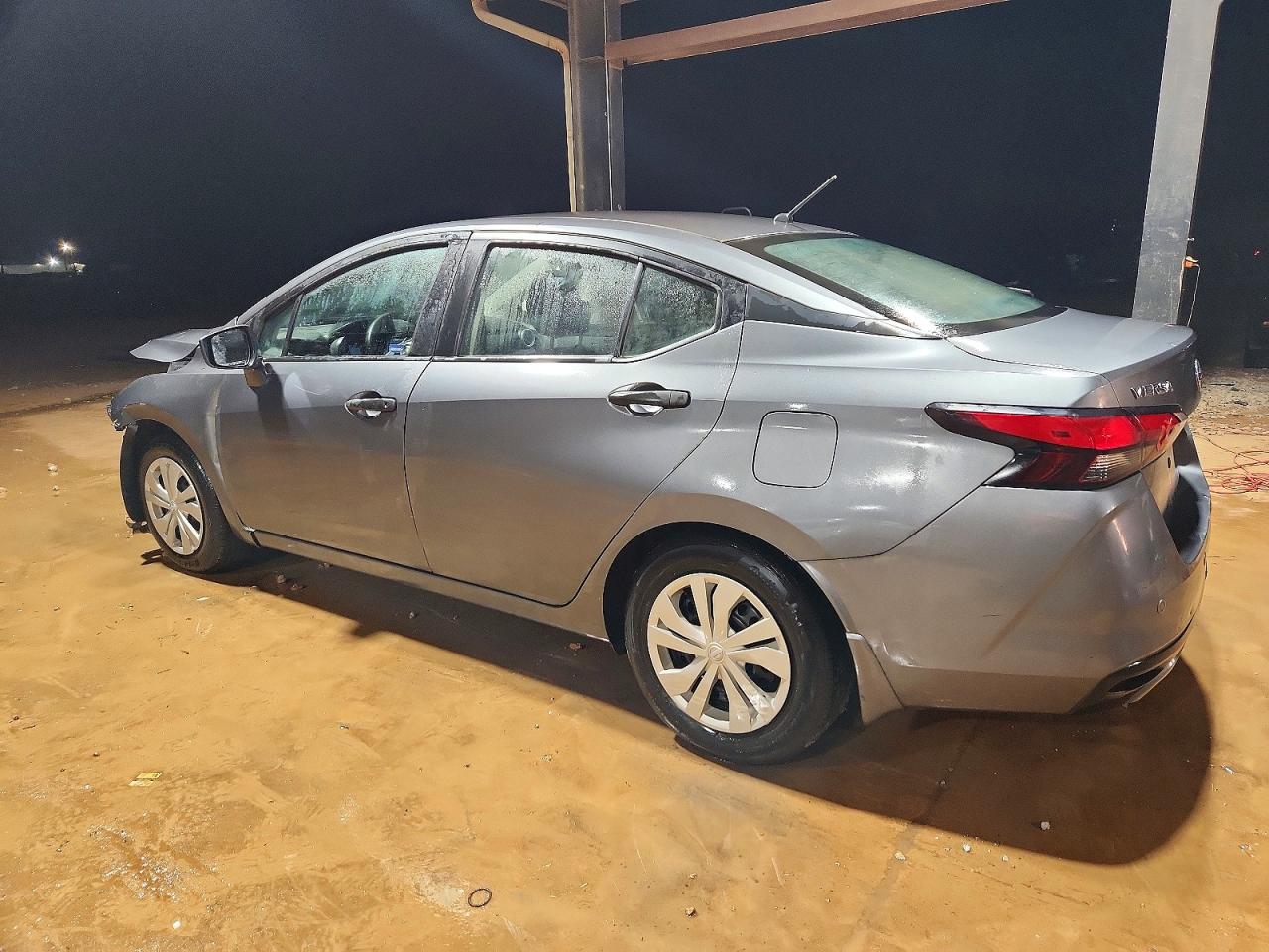 2021 NISSAN VERSA S photo 2