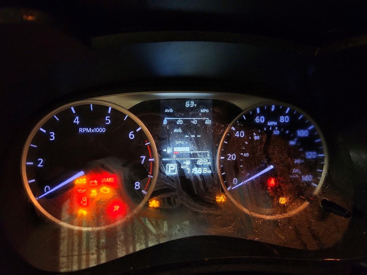2021 NISSAN VERSA S photo 9