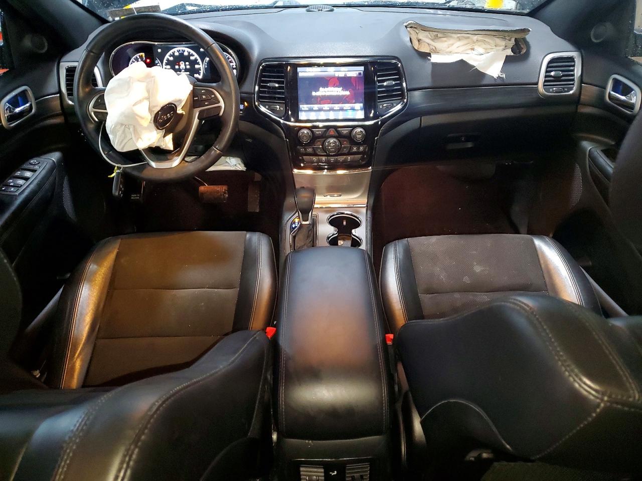 2022 JEEP GRAND CHEROKEE LAREDO E photo 8