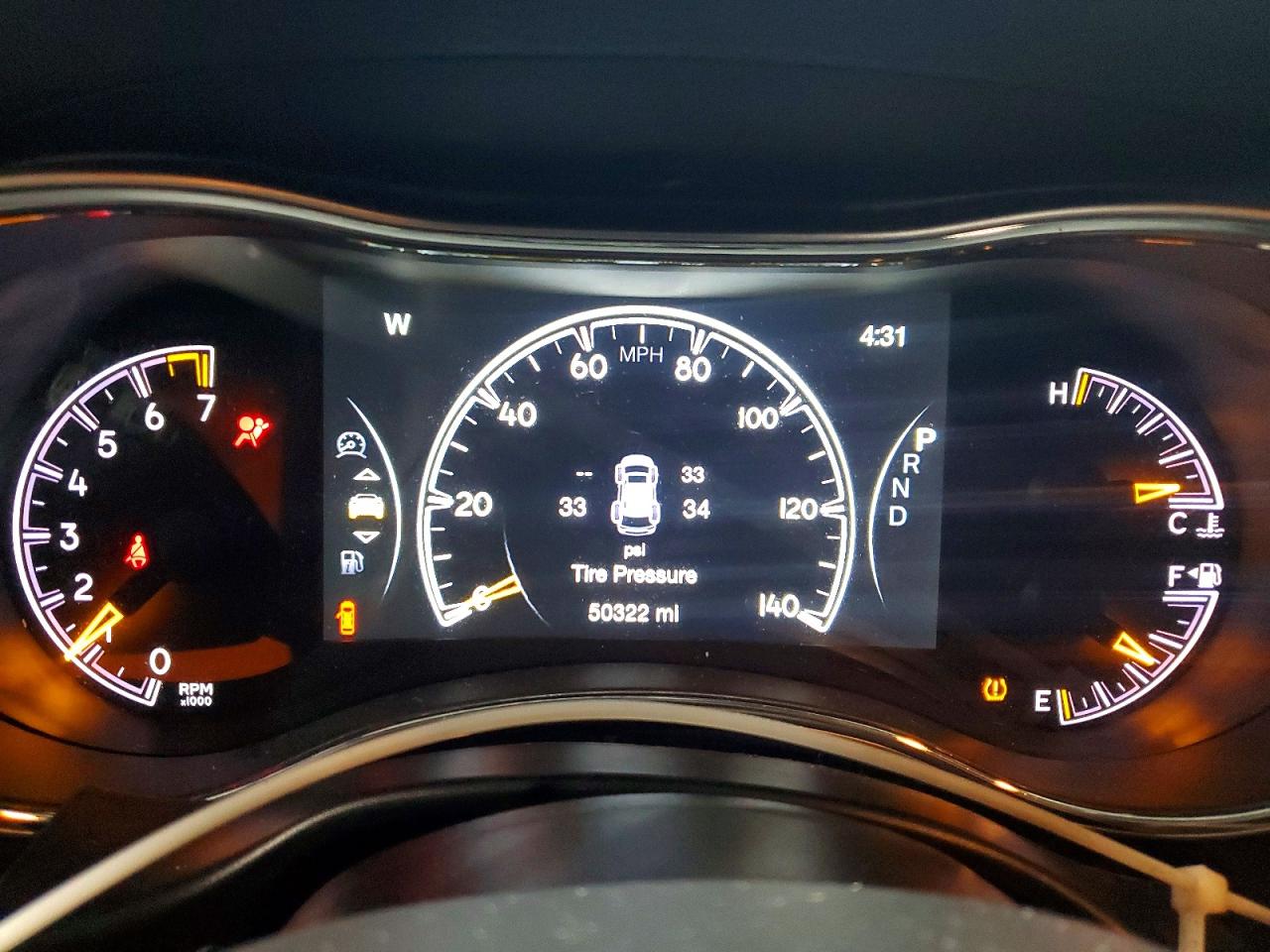 2022 JEEP GRAND CHEROKEE LAREDO E photo 9