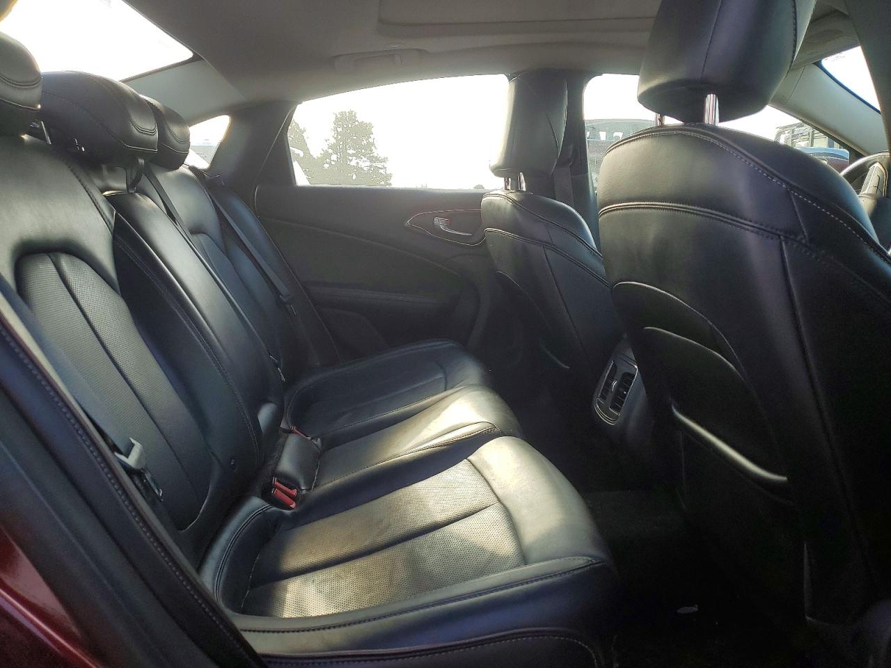 2015 CHRYSLER 200 C photo 10