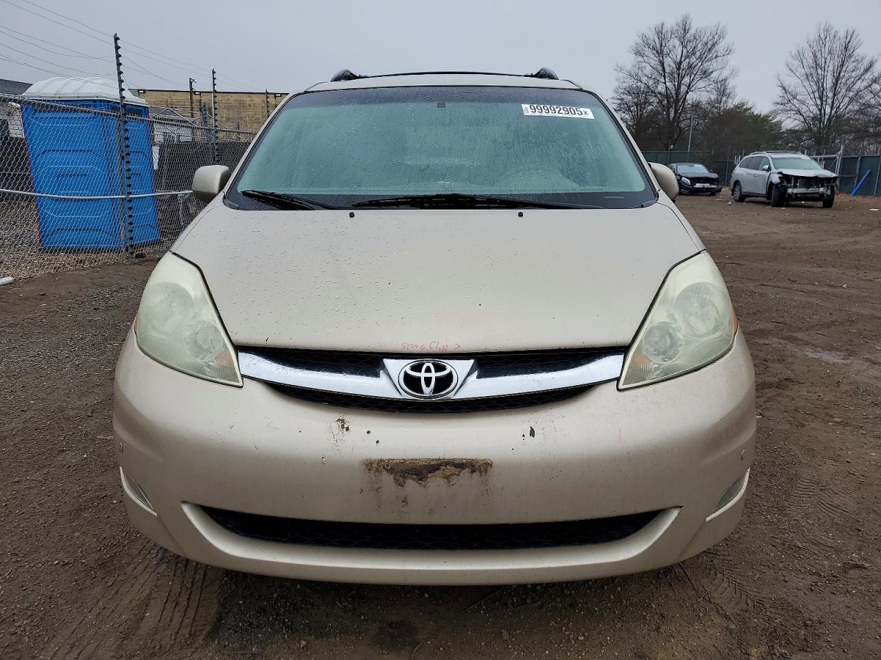 2006 TOYOTA SIENNA XLE photo 5