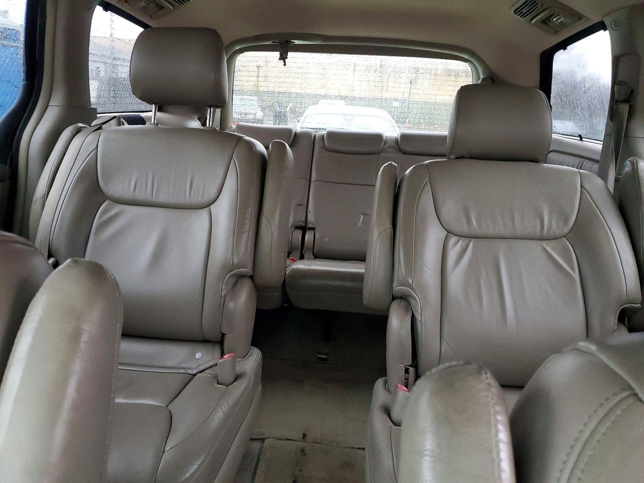 2006 TOYOTA SIENNA XLE photo 10