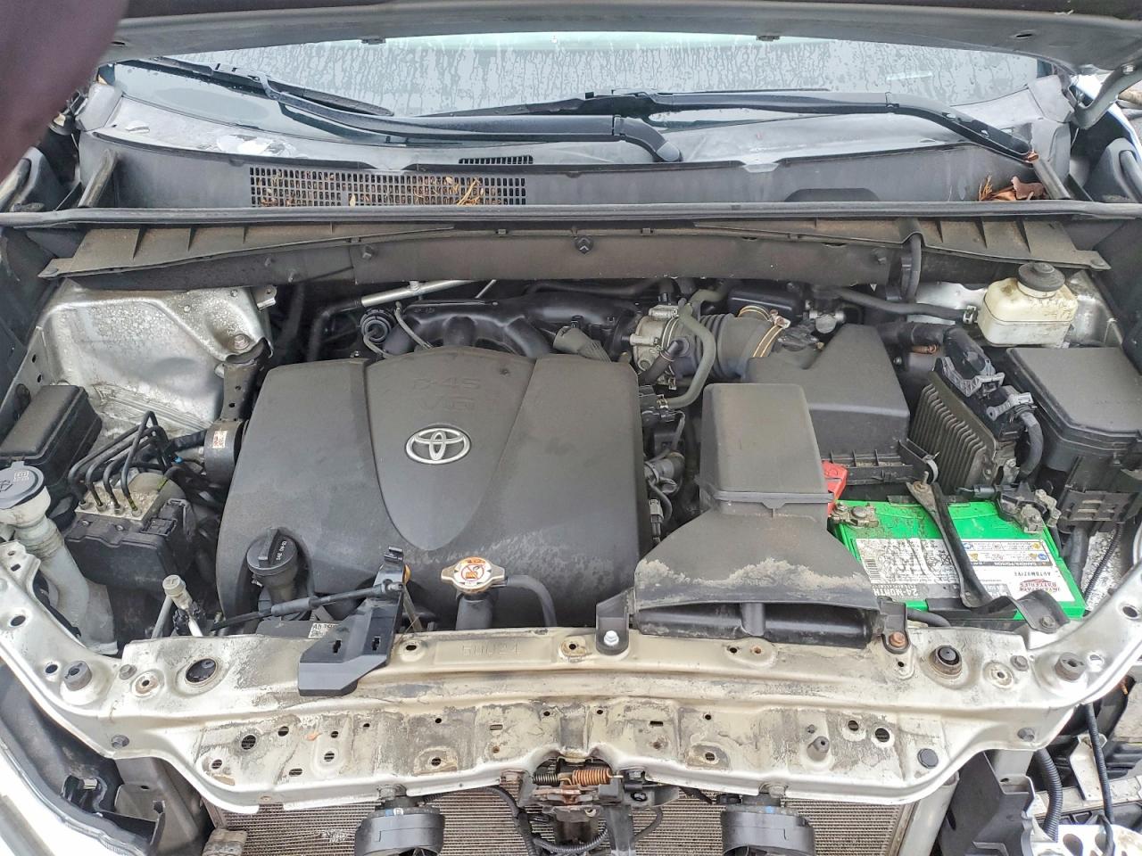 2018 TOYOTA HIGHLANDER SE photo 12