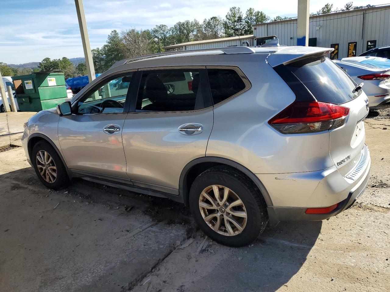 2018 NISSAN ROGUE S photo 2