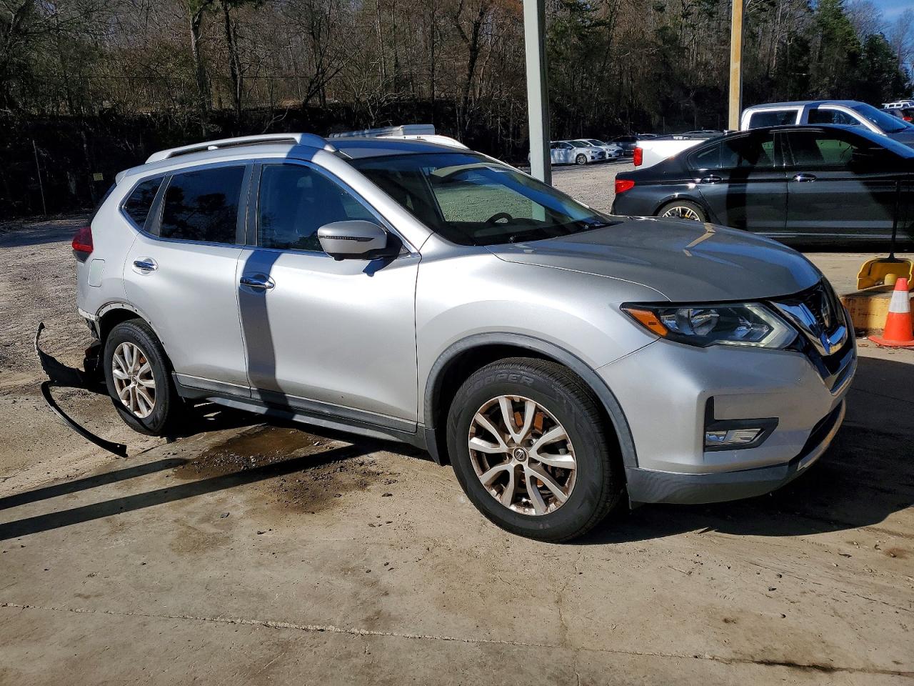 2018 NISSAN ROGUE S photo 4