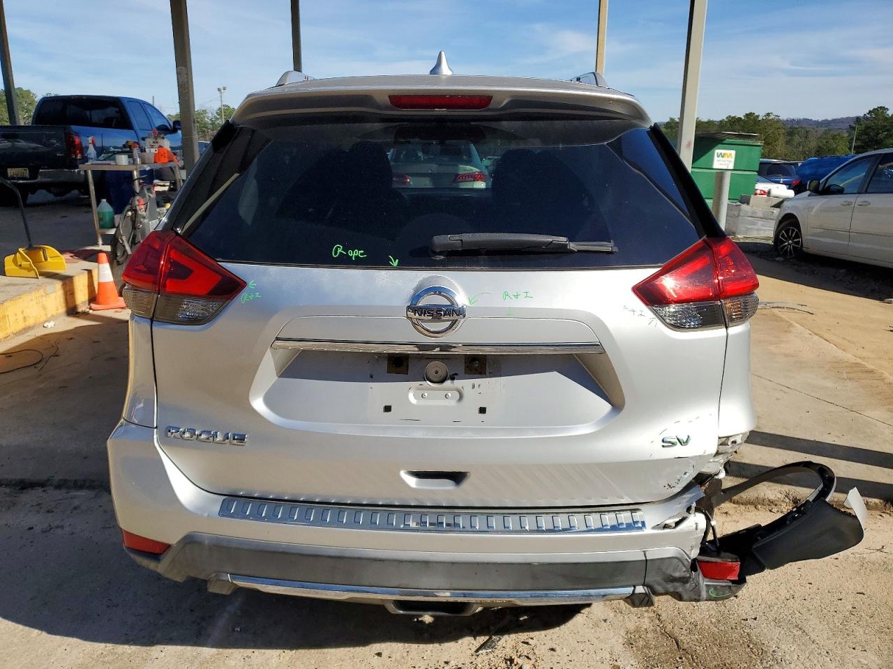 2018 NISSAN ROGUE S photo 6